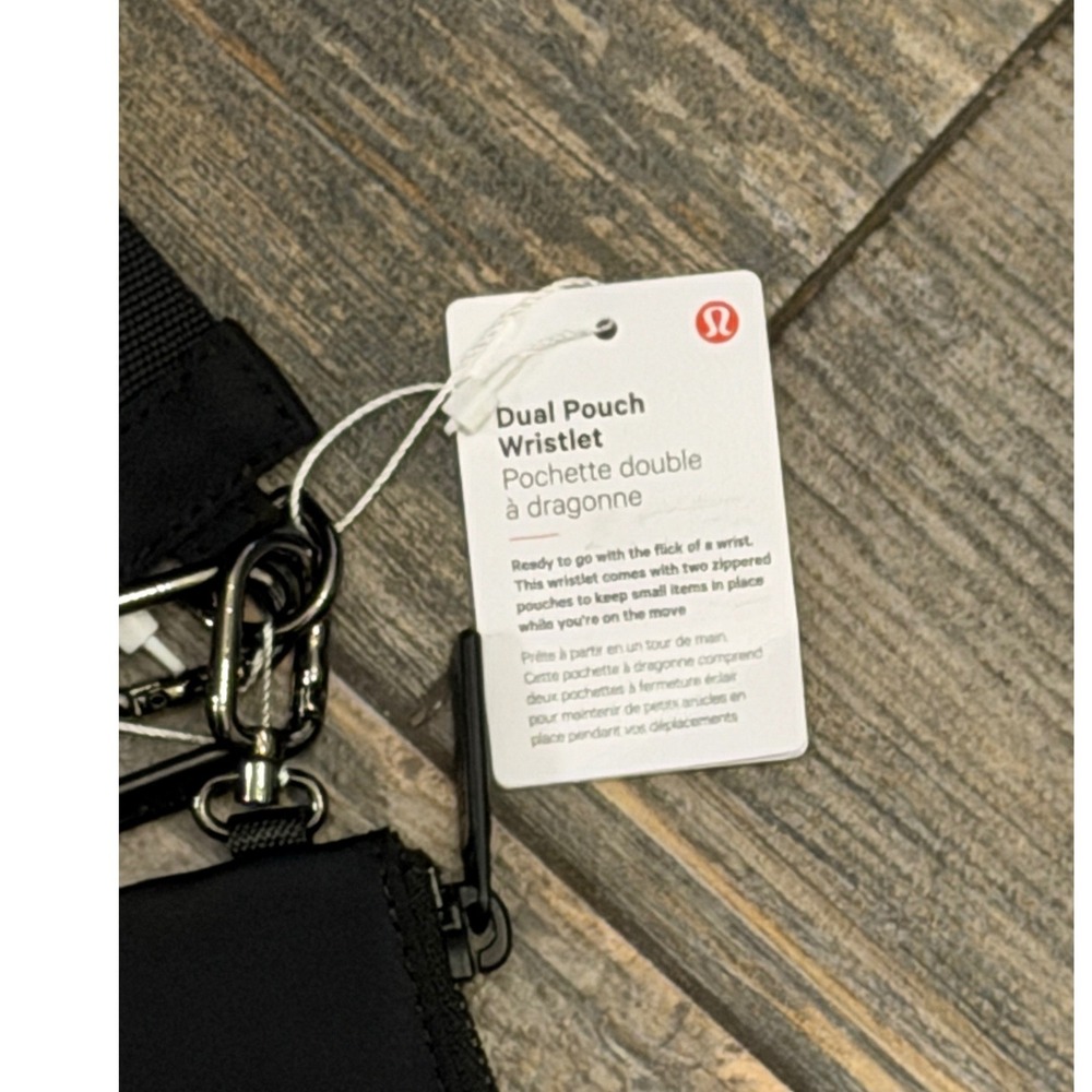 NWT Lululemon Dual Pouch Wristlet Los Angeles Black LW9FMGS Ipod Change Case - Picture 3 of 6